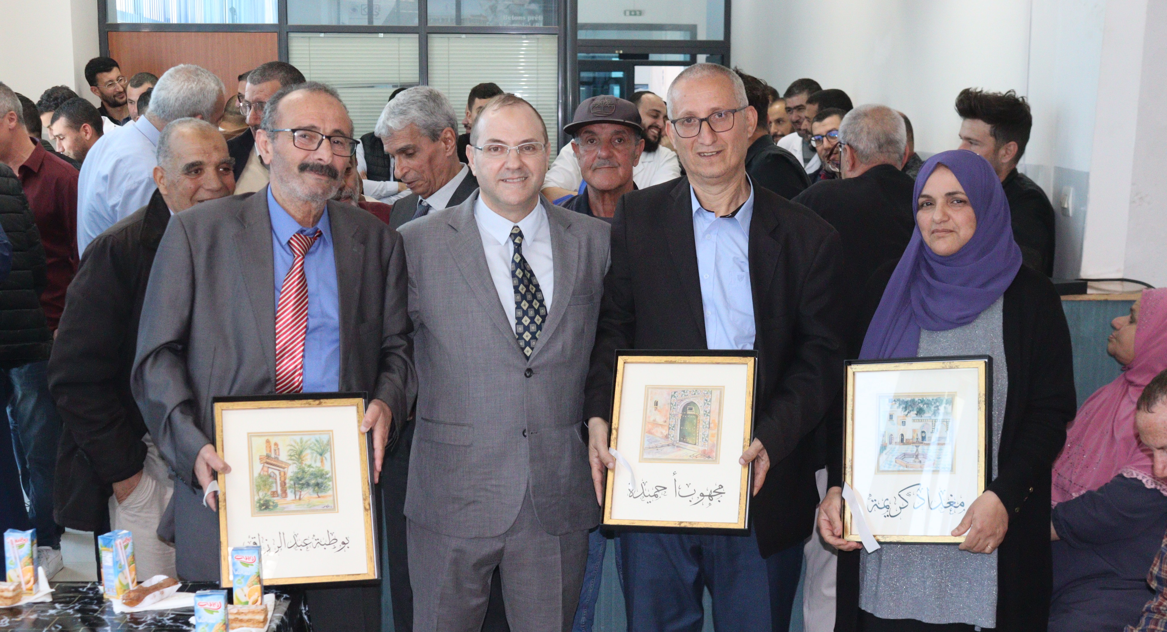 <p style="text-align:justify"><span style="font-size:11pt"><span style="font-family:Calibri,sans-serif"><span style="font-size:12.0pt"><span style="font-family:"Arial",sans-serif">&Agrave; l&rsquo;occasion du d&eacute;part &agrave; la retraite de M. BOUTEBBA Abderezak directeur &eacute;tude et appui &agrave; la production, M. MEDJEHOUB Ahmida, sous-directeur ventes et Mme SAHEL Karima, TS laborantine, une c&eacute;r&eacute;monie a &eacute;t&eacute; organis&eacute;e en leur honneur le lundi 22 avril 2024 au si&egrave;ge de l'entreprise. La c&eacute;r&eacute;monie s'est d&eacute;roul&eacute;e dans une ambiance conviviale avec la pr&eacute;sence du Pr&eacute;sident Directeur G&eacute;n&eacute;ral M. Lyes MADI, le pr&eacute;sident du comit&eacute; de participation M. BENSLIMANE Nabil, l'ensemble du personnel, ainsi que des anciens retrait&eacute;s du CETIM convi&eacute; pour assister &agrave; cette c&eacute;r&eacute;monie.</span></span></span></span></p>

<p style="text-align:justify"><span style="font-size:11pt"><span style="font-family:Calibri,sans-serif"><span style="font-size:12.0pt"><span style="font-family:"Arial",sans-serif">En cette circonstance, le premier responsable du CETIM a tenu &agrave; rappeler le parcours exemplaire des trois nouveaux retrait&eacute;s en les remerciant pour leur d&eacute;vouement, leur engagement et leur professionnalisme tout au long de leur carri&egrave;re sans omettre de rappeler que les portes de la soci&eacute;t&eacute; leur demeuraient ouvertes.</span></span></span></span></p>

<p style="text-align:justify"><span style="font-size:11pt"><span style="font-family:Calibri,sans-serif"><span style="font-size:12.0pt"><span style="font-family:"Arial",sans-serif">D'autres coll&egrave;gues ont saisi &eacute;galement l&rsquo;occasion de se rem&eacute;morer les &eacute;v&egrave;nements marquants de la carri&egrave;re des trois retrait&eacute;s en soulignant l'engagement et le d&eacute;vouement des nouveaux retrait&eacute;s dans l&rsquo;exercice de leurs fonctions avec professionnalisme et respect durant leur parcours professionnel en leur souhaitant une bonne continuation et une bonne retraite.</span></span></span></span></p>

<p style="text-align:justify"><span style="font-size:11pt"><span style="font-family:Calibri,sans-serif"><span style="font-size:12.0pt"><span style="font-family:"Arial",sans-serif">Au cours de cette c&eacute;r&eacute;monie, il a &eacute;t&eacute; proc&eacute;d&eacute; &agrave; la remise de tableaux d&rsquo;honneur et des Attestations de m&eacute;rite ainsi que des cadeaux symboliques &agrave; ces nouveaux retrait&eacute;s.</span></span></span></span></p>

<p style="text-align:justify"><span style="font-size:11pt"><span style="font-family:Calibri,sans-serif"><span style="font-size:12.0pt"><span style="font-family:"Arial",sans-serif">&Agrave; la fin de la c&eacute;r&eacute;monie pleine d&rsquo;&eacute;motion qui</span></span> <span style="font-size:12.0pt"><span style="font-family:"Arial",sans-serif">s&rsquo;est d&eacute;roul&eacute;e dans la plus grande convivialit&eacute;, une collation a &eacute;t&eacute; organis&eacute;e en l&rsquo;honneur de l&rsquo;assistance pour dire un dernier au revoir aux futurs retrait&eacute;s qui d&eacute;marreront ainsi un nouveau chapitre de leur vie.</span></span></span></span></p>
